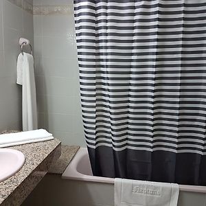 Habitación con 2 Camas Individuales